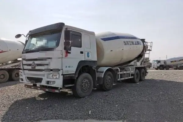 Concrete Mixer Truck Sinotruk Howo 380hp