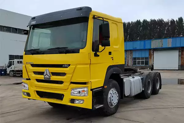 Used SINOTRUK HOWO 371HP Euro2 Tractor Truck