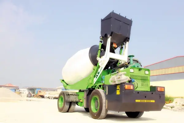 4.0m3 Self-loading Concrete Mixer Truck | New