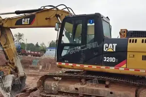 Caterpillar 320D2