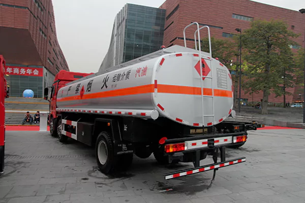 FAW Jiefang tank truck