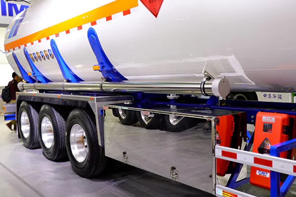 49 cubic series oil tank trailer