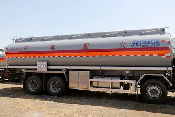 HOWO chassis tanker