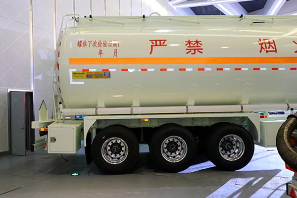 47 cubic series oil tank trailer