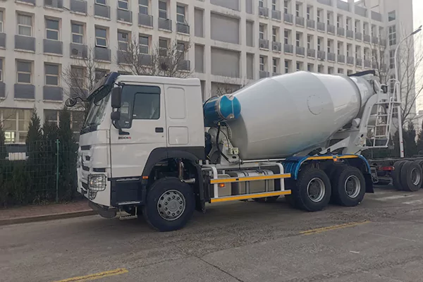 HOWO Variable Capacity on-Site Hydraulic Discharge Drum Mixing Concrete mixer truck