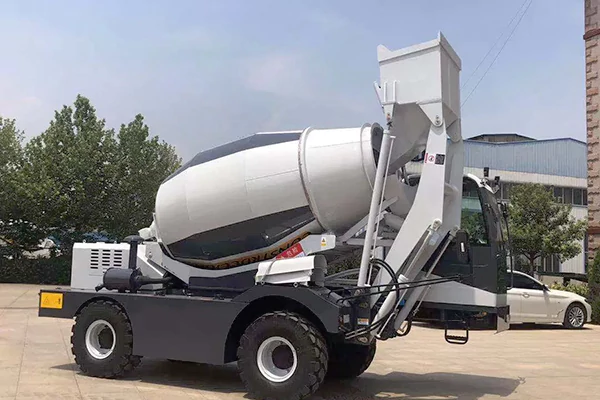 2.6m3 Self-loading Concrete Mixer Truck | New